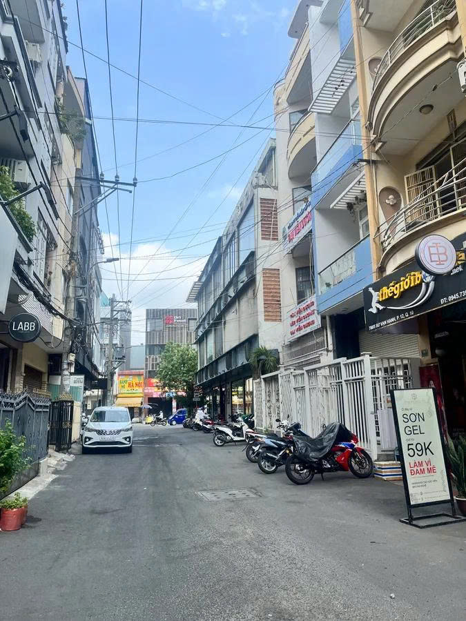 Nhà Sư Vạn Hạnh Quận 10 – 60m², 4 tầng hẻm8m thuê 30tr– chỉ 20 tỷ sổ riêng" đầu tư sinh lời ngay