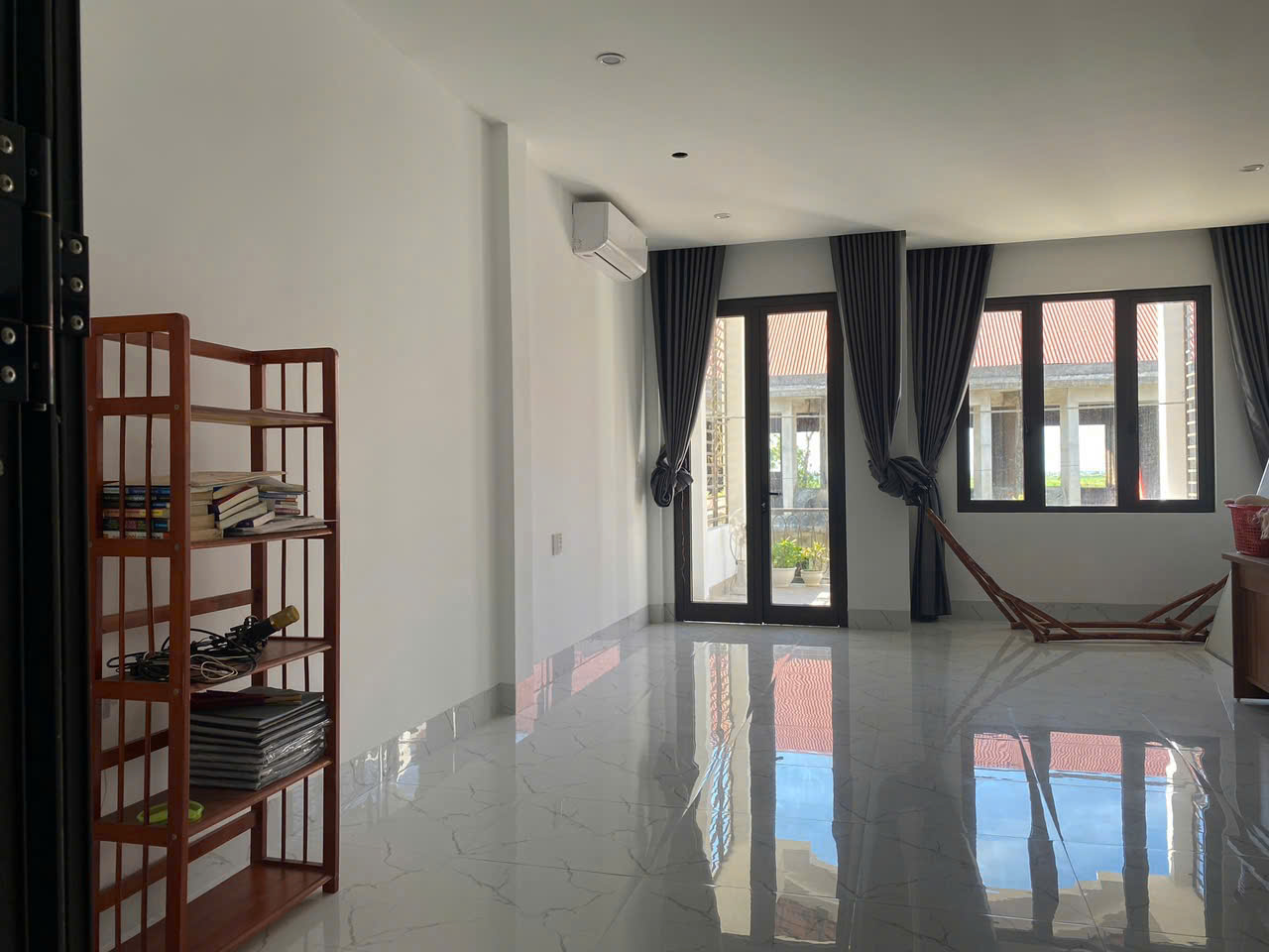 BÁN NHÀ 2 TẦNG GREEN CITY – FULL NỘI THẤT – CHỈ XÁCH VALI VÀO Ở!