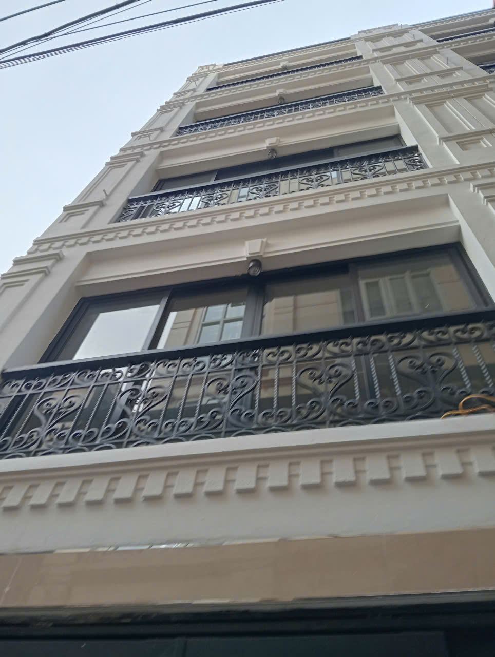Bán tòa nhà phân lô ô tô Mạc Thái Tổ Diện tích 60m2, 6 tầng, MT 5m, giá 33 tỷ