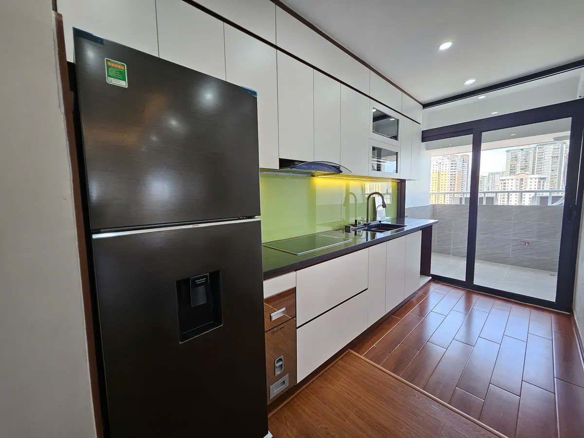 Mở bát bằng căn chung cư tại Nguyễn Thị Định 96m2, phù hợp làm nhà ở, đặc biệt là văn phòng, đặc biệt là văn phòng, với giá là 7.5 tỷ