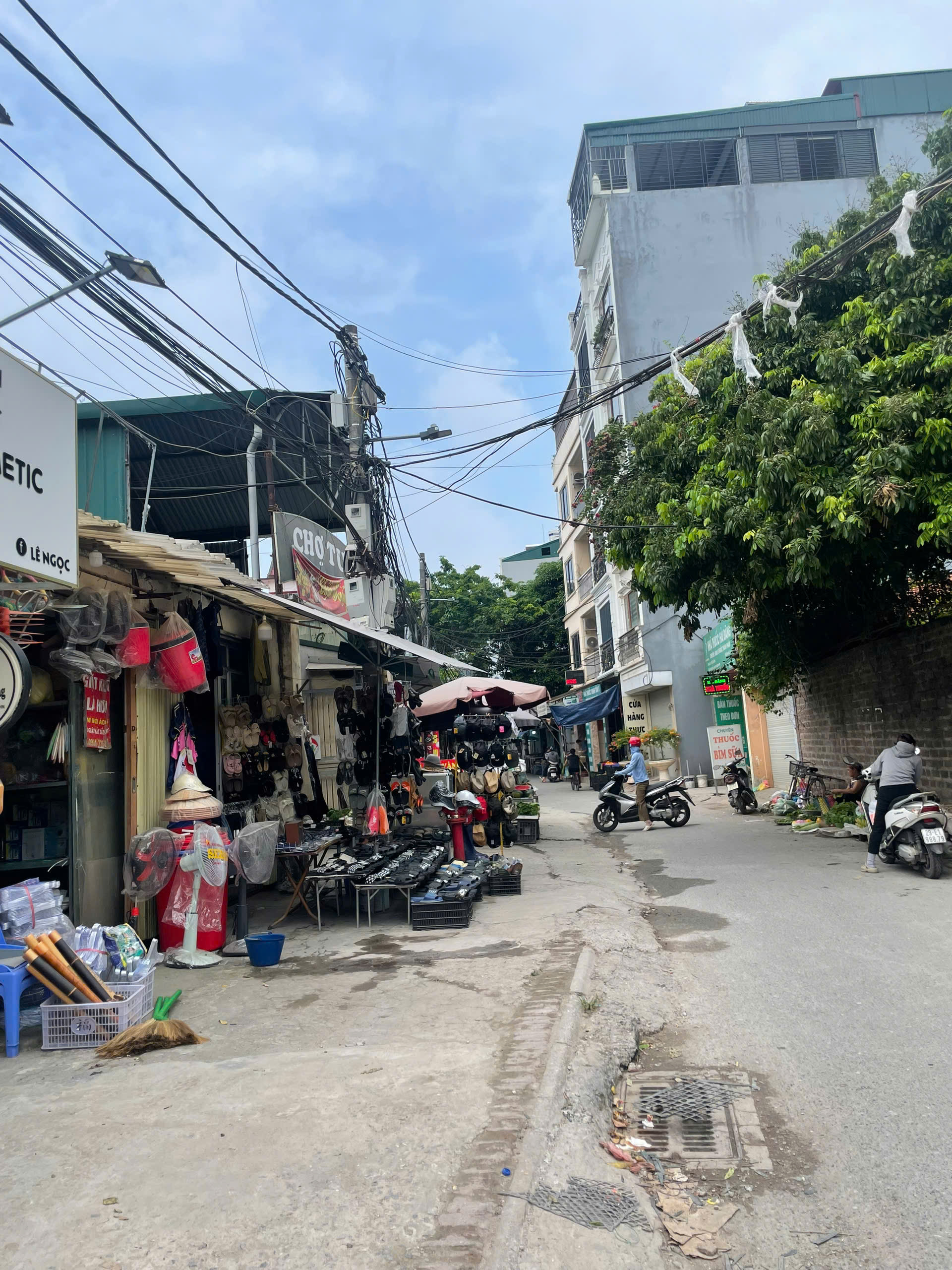 Tư Đình Long Biên - Sát Aeon Mall - Nở hậu - 4.1 tỷ