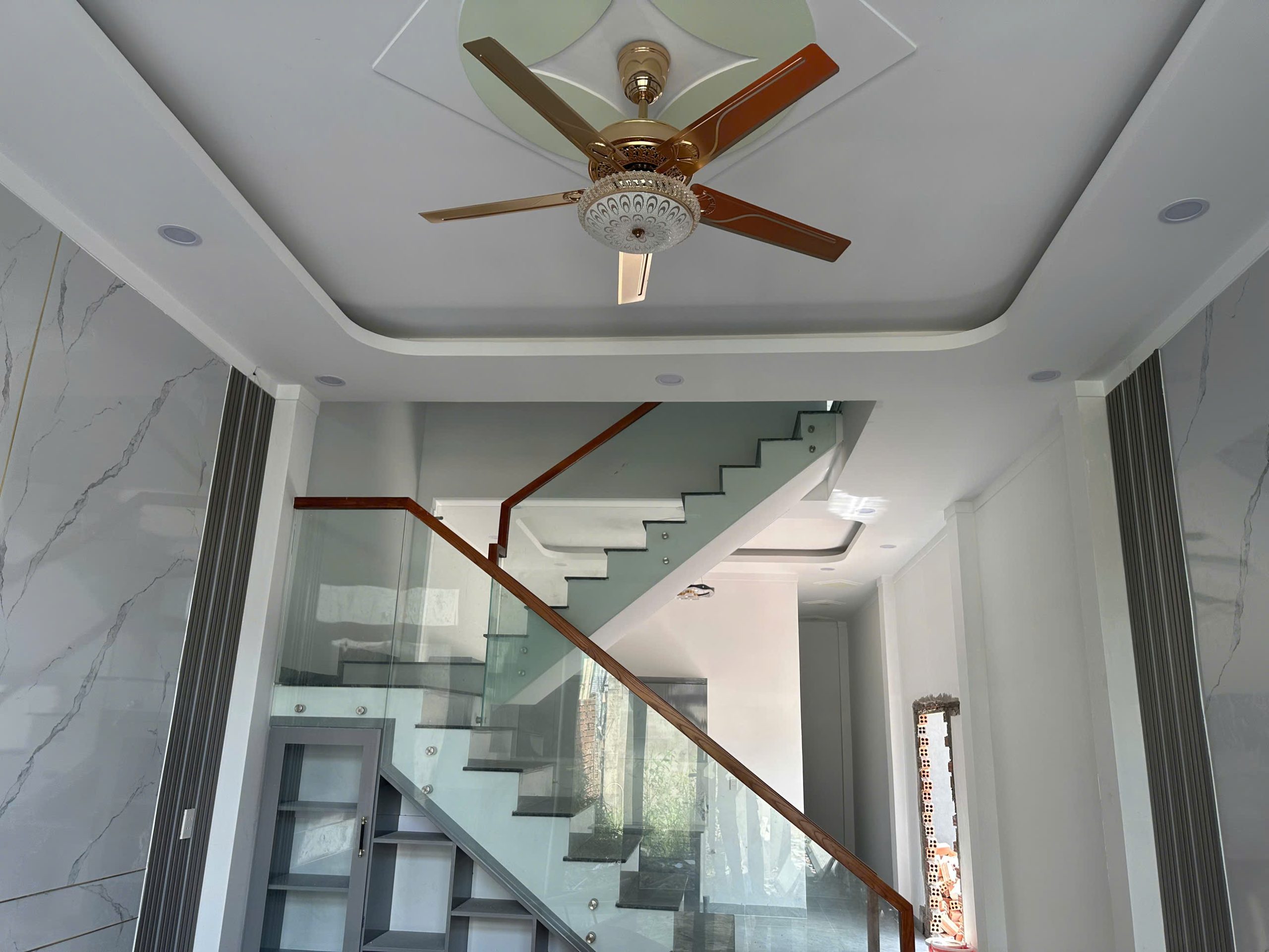 Bán nhà 1 Trệt 1 Lầu 97m2 Bửu Hòa,SHR,đường xe hơi,gần TTTM AEON Mall