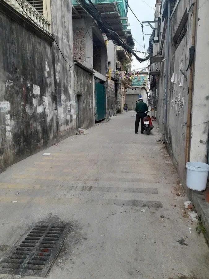 Bán NR 30m2 x 4 tầng Lĩnh Nam - Hoàng Mai, ful nội thất, nhà đẹp, mặt tiền rộng, ở sướng