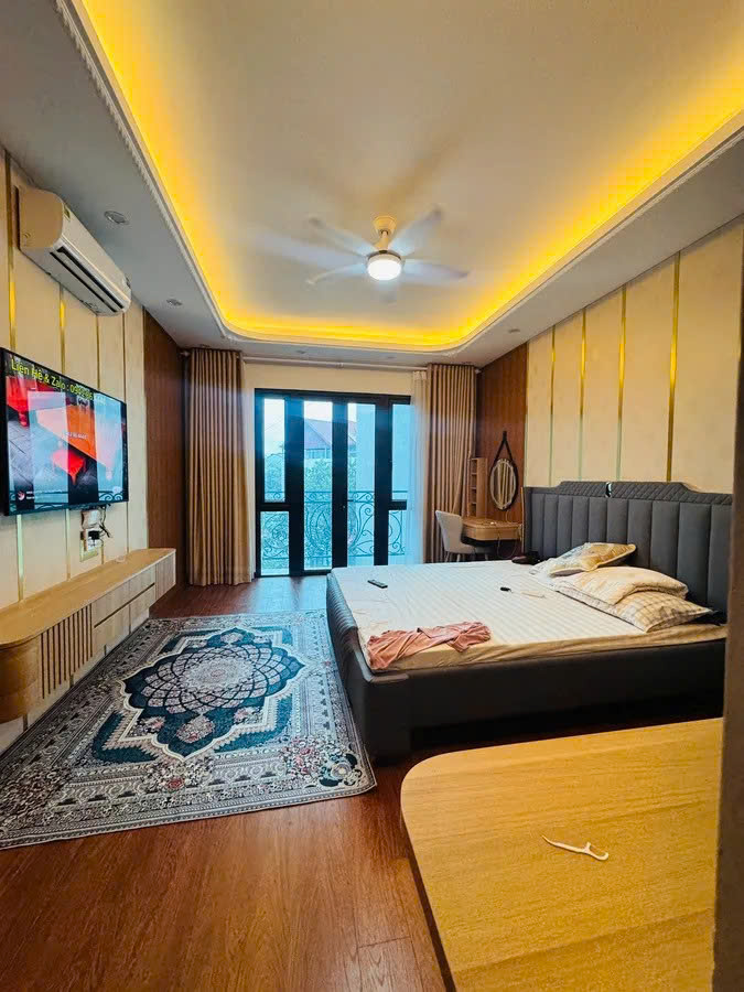 NHÀ MỚI FULL NỘI THẤT Ô TÔ ĐỖ NGÀY ĐÊM Phố Ngọc Thụy 48 m2 X MT 4M, 13.05 tỷ Long Biên.