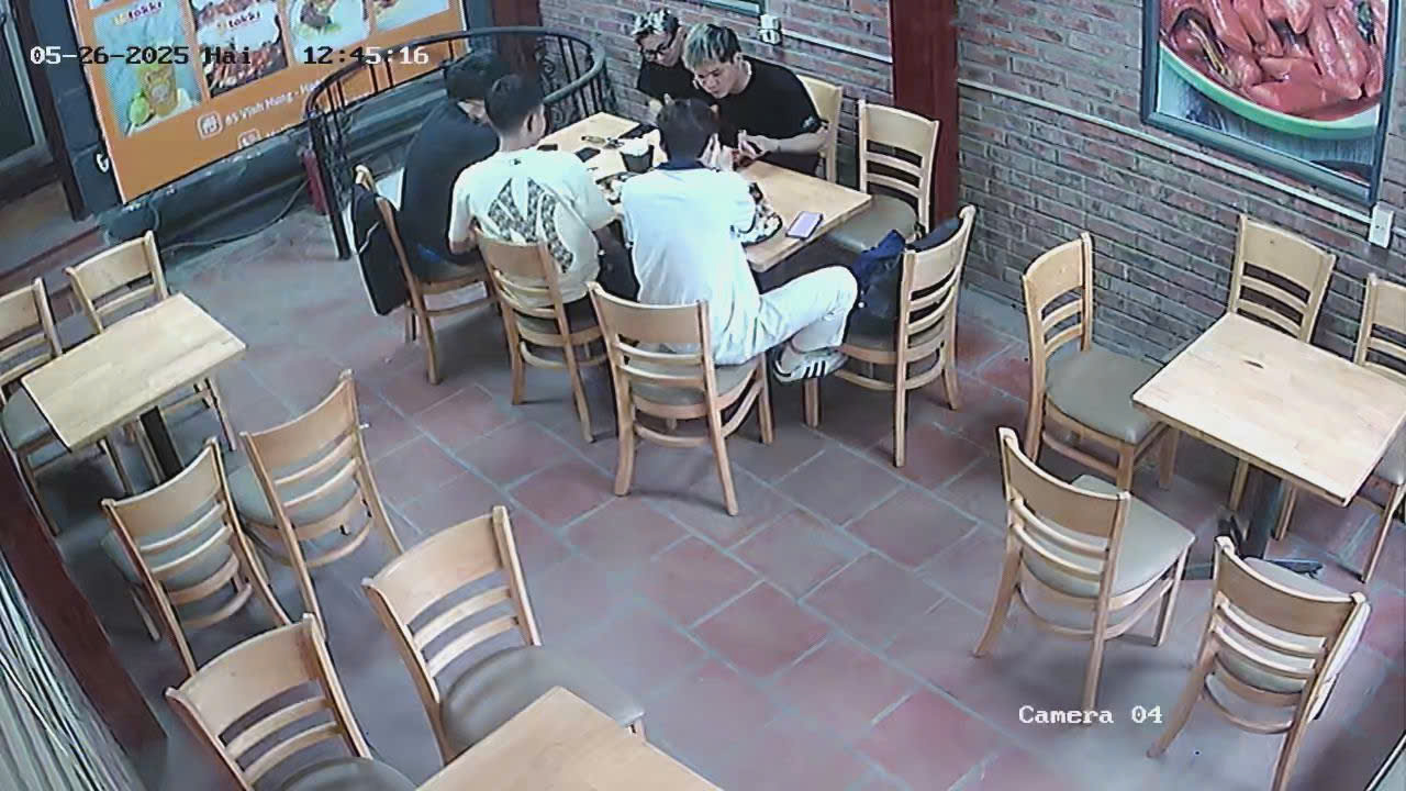 CẦN SANG NHƯỢNG QUÁN BÁN MỲ CAY, TOK, GÀ RÁN