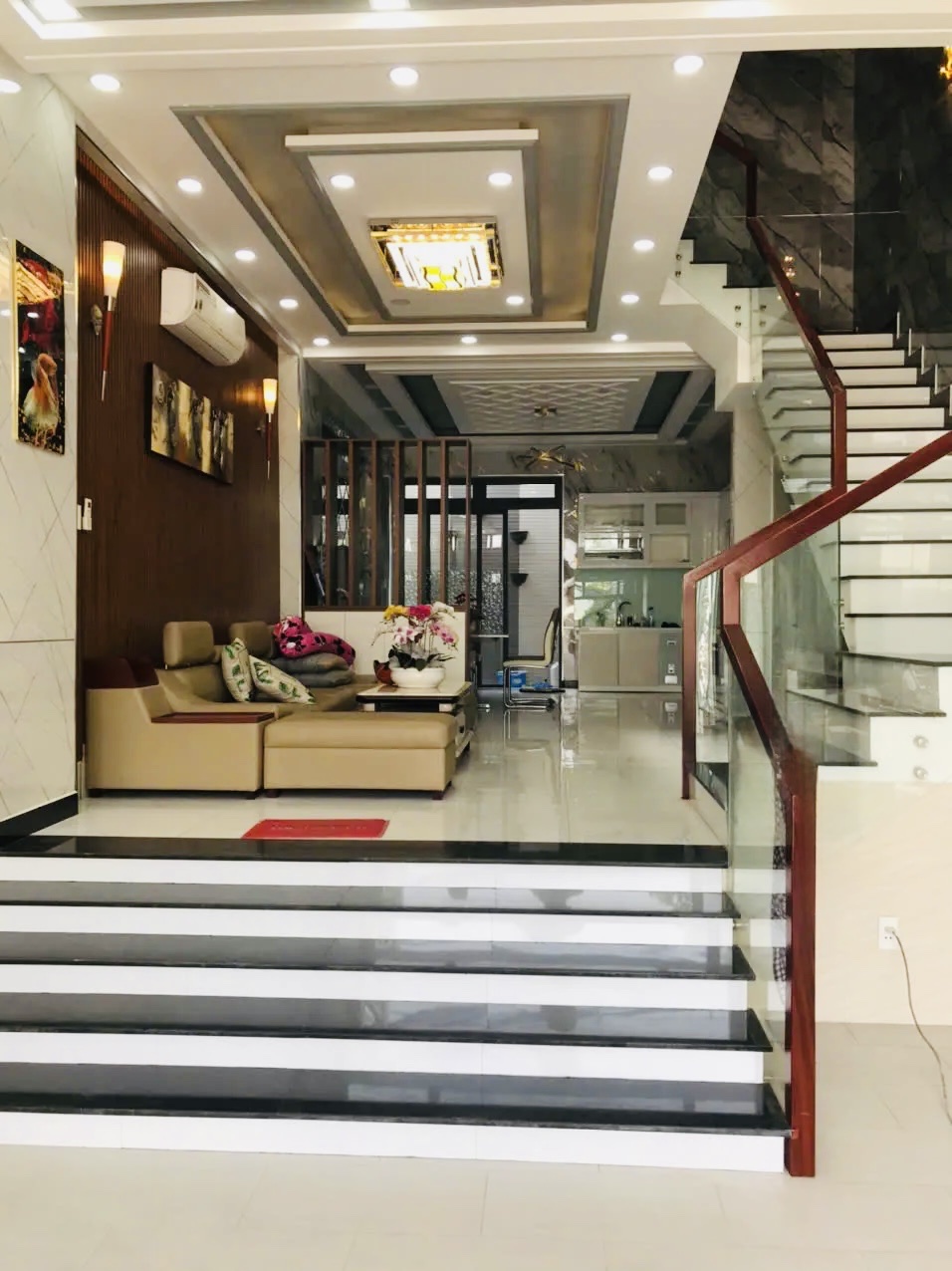 Siêu Phẩm 4 Lầu Huỳnh Tấn Phát – Xe Hơi Vào Tận Nhà – DT Gần 100m² – Giá Sốc!