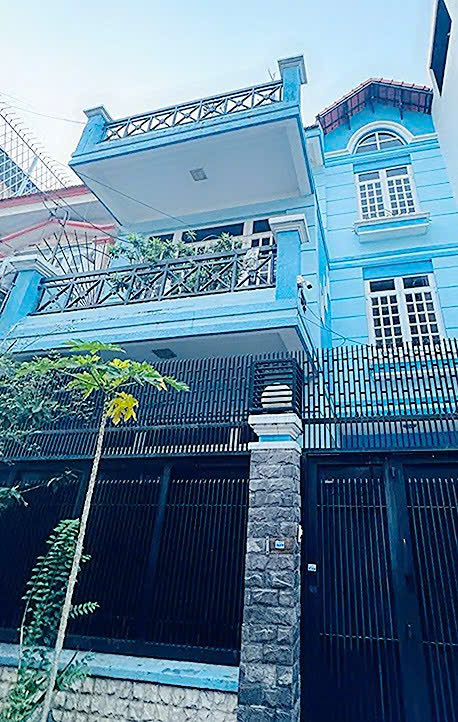 Bán nhà 3 tầng, HXT thông, ngang 7.5 đẹp, vài bước ra mặt tiền Bế Văn Đàn