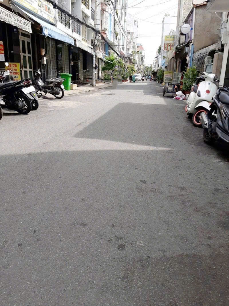 Bán nhà 5 tầng nở hậu Đồng Nai ngay TT Q10 khu dân trí cao 48m2 - giá chỉ 8tỷ20 TL
