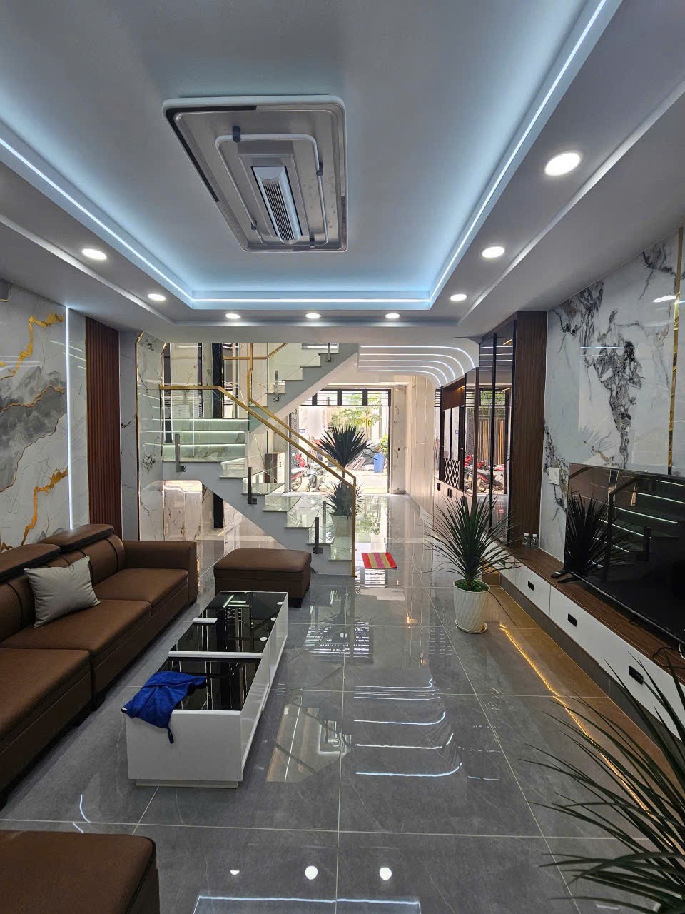 NHÀ CHÍNH CHỦ - GIÁ TỐT - Bán Nhà Tại 28/41 đường dọc kênh phường Hiệp Thành, quận 12, HCM