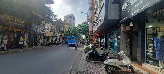 MẶT PHỐ NGUYỄN SƠN 35 tỷ 150m KINH DOANH VỈA HÈ RỘNG,LONG BIÊN
