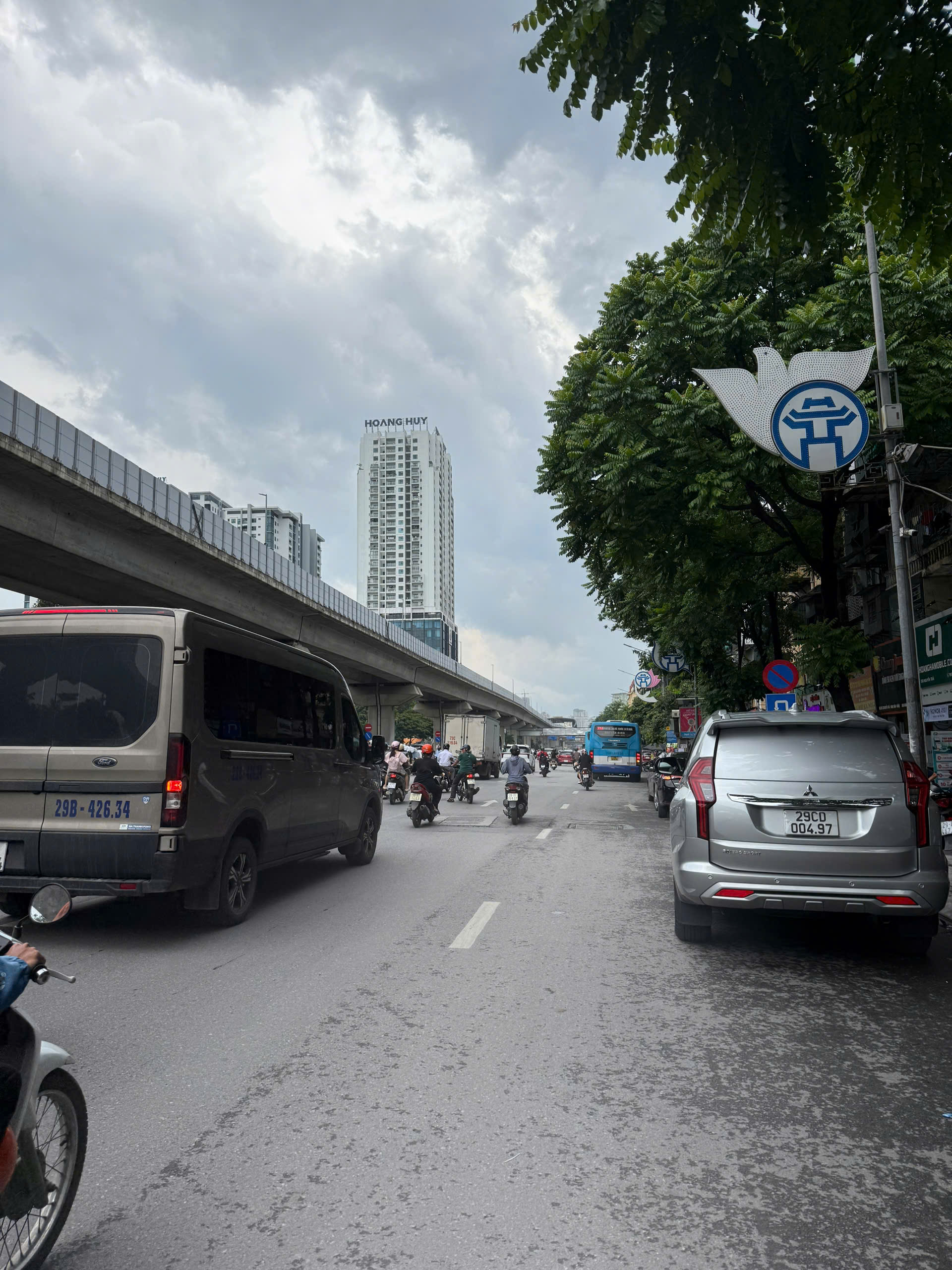 MỘT BƯỚC RA PHỐ trung tâm đống đa nhà đẹp nhân xây an sinh đỉnh