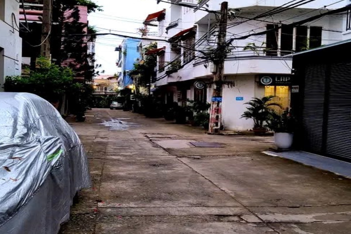 BÁN GẤP NHÀ 4 TẦNG BÙI ĐÌNH TÚY – HẺM XE HƠI – Ở NGAY – SỔ HỒNG RIÊNG!