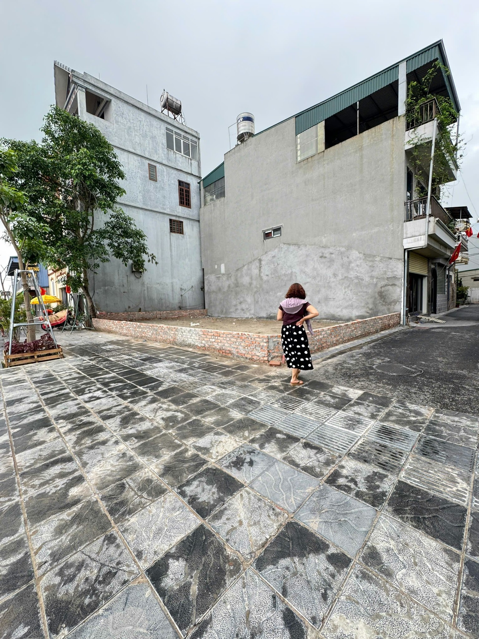 100m2