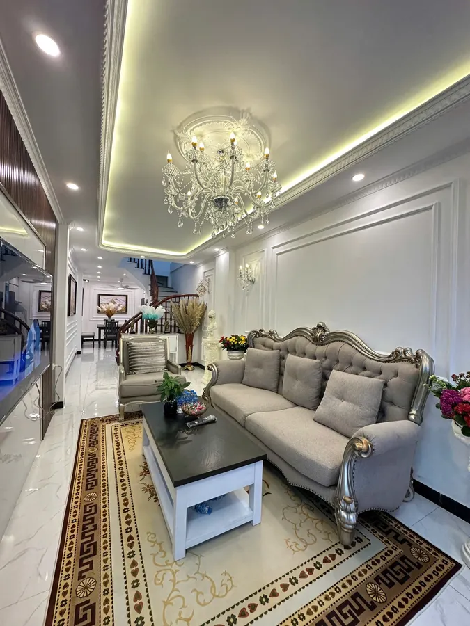 BÁN NHÀ PHỐ ĐÀM QUANG TRUNG, 46M2 - 5 TẦNG, HÀNG XÓM AEON, CẦU VĨNH TUY, GIÁ CHỈ 8,3 TỶ