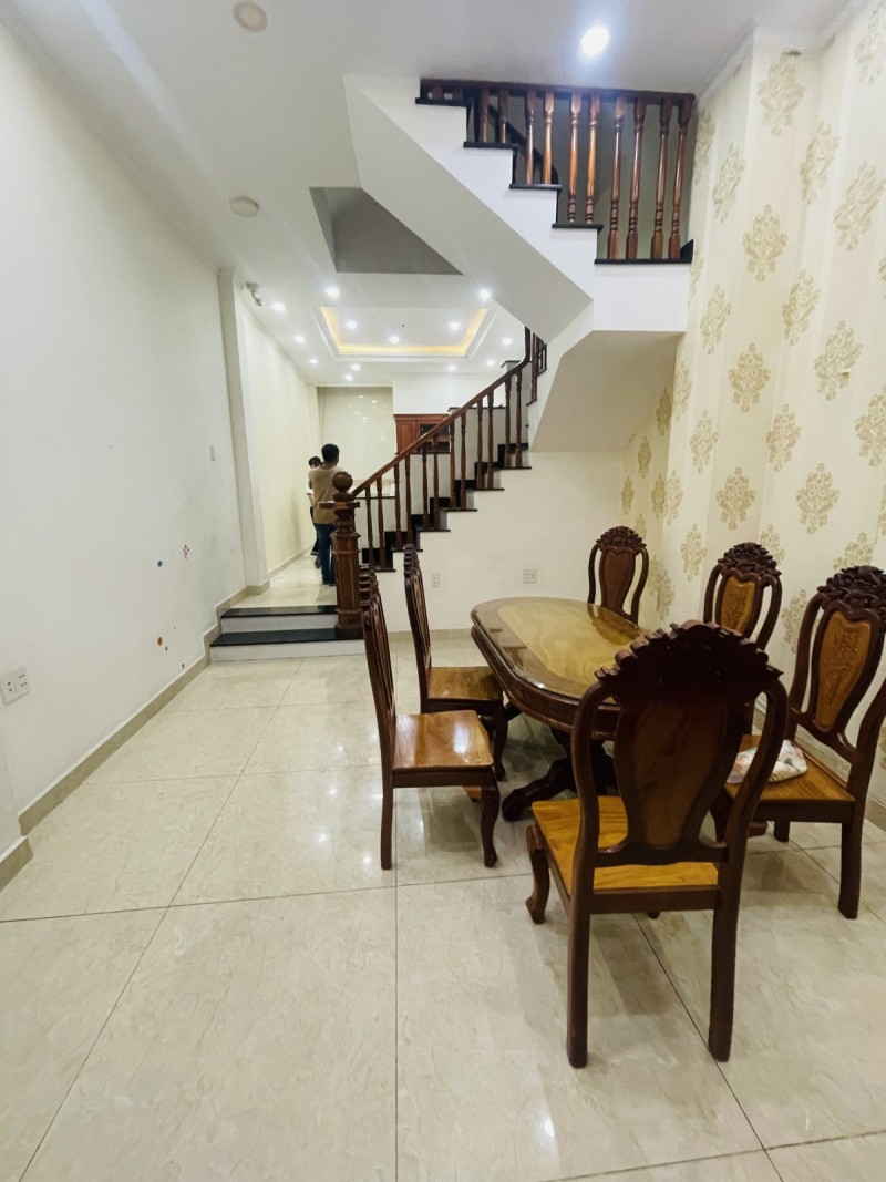 BÁN NHÀ KHU PHÂN LÔ HIỆP BÌNH – HIỆP BÌNH CHÁNH, THỦ ĐỨC Vị trí đắc địa – 3 bước ra chợ Hiệp Bình – 200m ra Phạm Văn