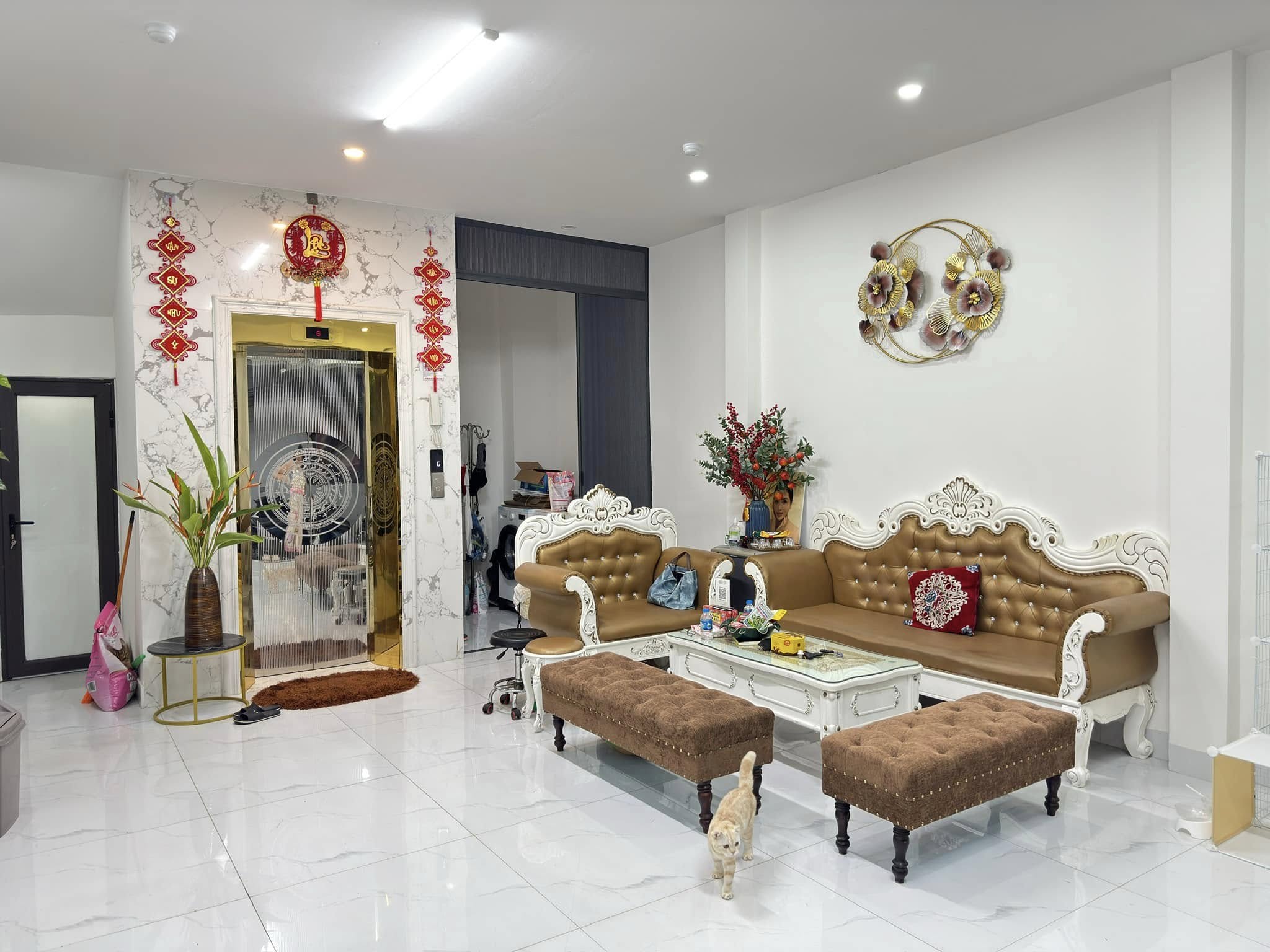 BÁN NHÀ TỨ LIÊN - TÂY HỒ - 52M2 x 7 TẦNG THANG MÁY - MẶT TIỀN 6M - CHỈ 20M RA Ô TÔ TRÁNH - GIÁ CHỈ 16.4 TỶ