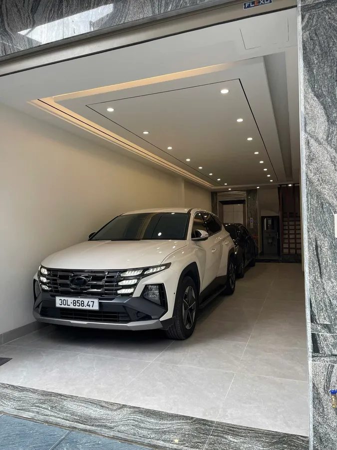 NHÀ MỚI PHỐ Bồ Đề 6 TẦNG THANG MÁY GARA Ô TÔ 59m2 X 18.2 tỷ.