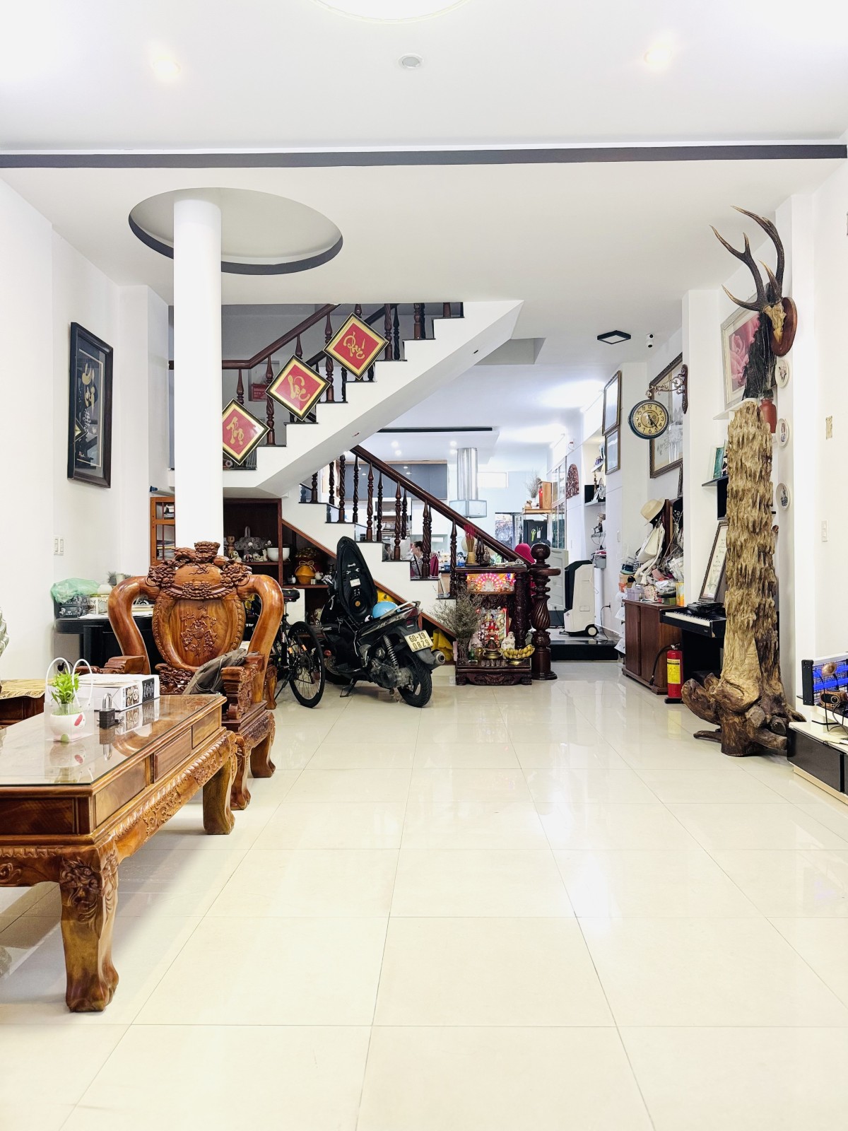 Siêu phẩm Nguyễn Dữ 2 mặt tiền – Nhà 3 tầng kiên cố, Phong cách Hiện Đại – Giá Chỉ 7.8 Tỷ!