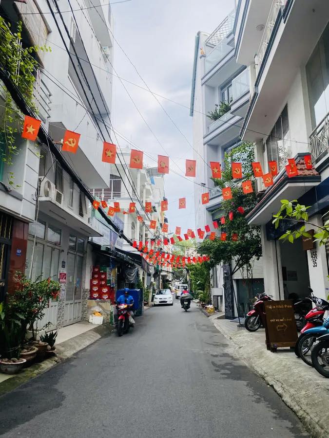 Bán nhà HXH Cao Thắng, Phường 12, Trung Tâm Quận 10 - 60M2 - 4 Tầng BTCT 6PN 7WC - Giá 14.5 Tỷ