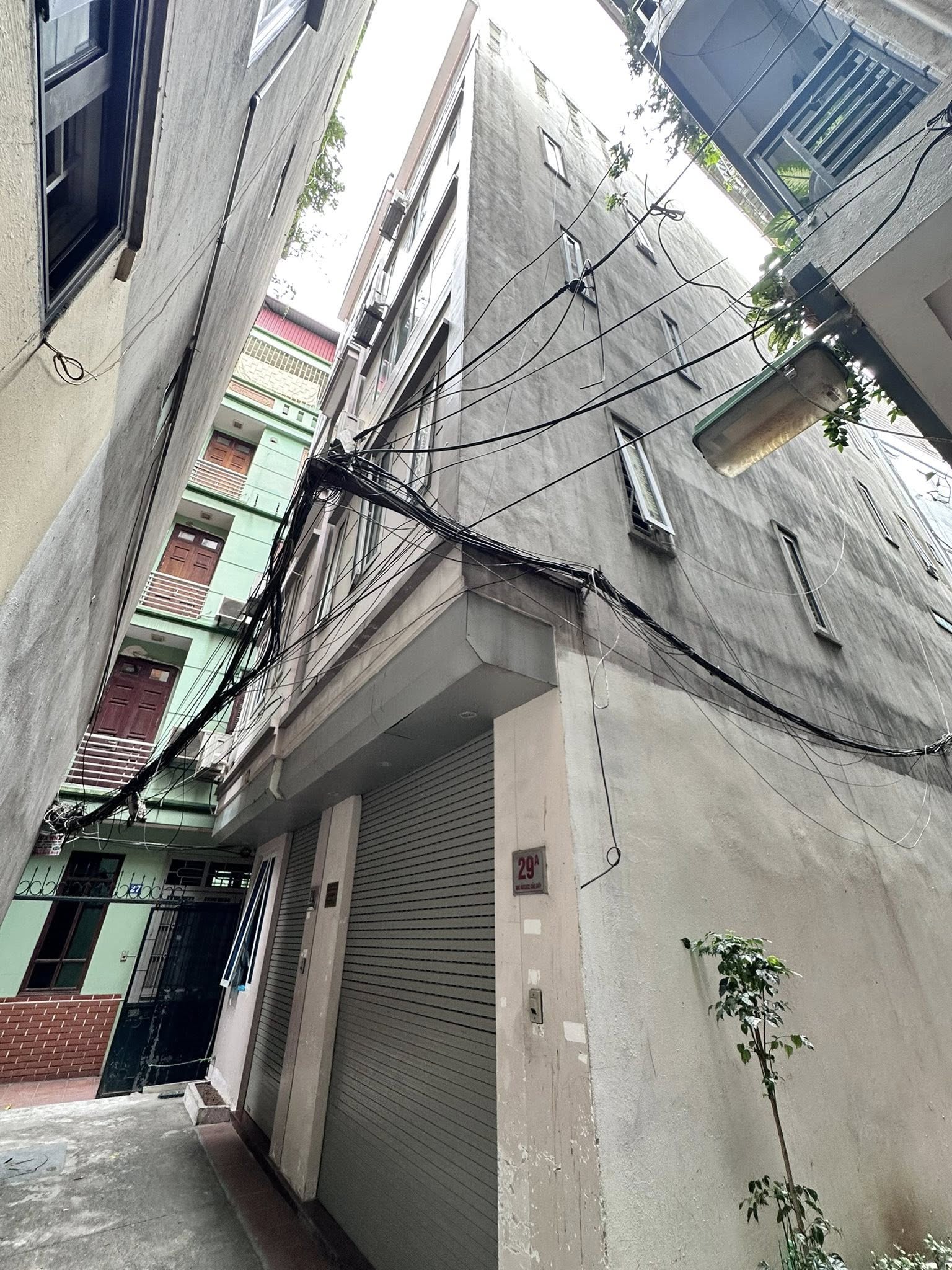 Ngõ 68 Cầu Giấy Lô góc 44m2 x 5T Ô tô cách 40m giá hơn 11 tỷ