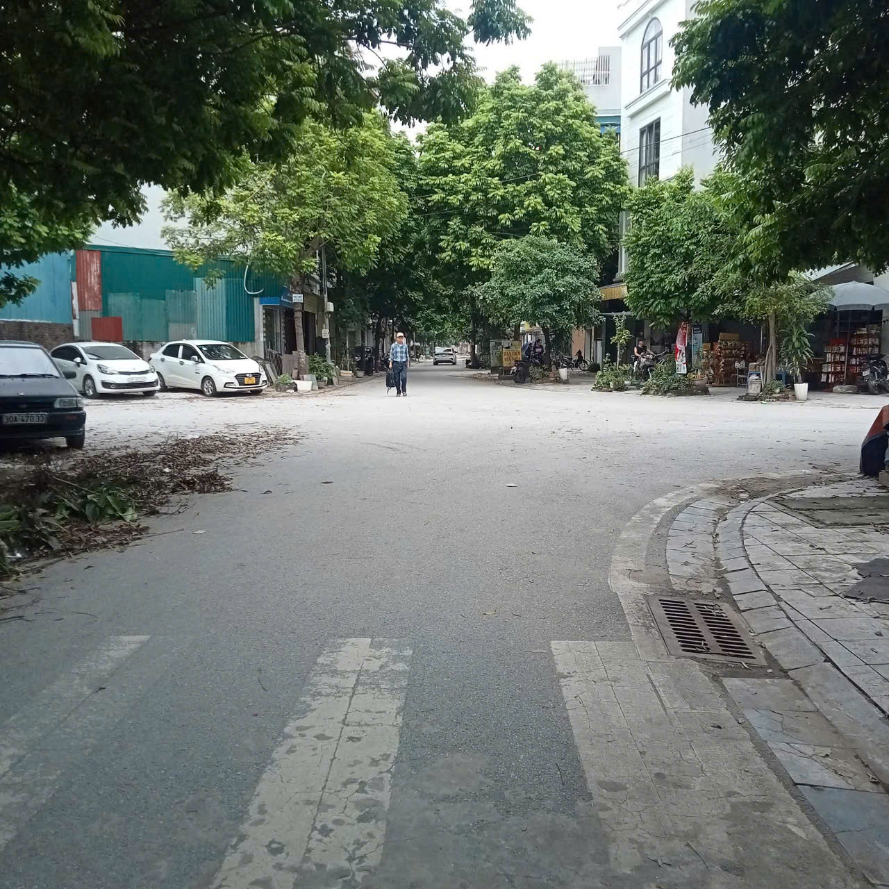 NHÀ ĐẸP- GIÁ TỐT - Vị Trí Đắc Địa Tại Khu Đấu Giá Ngõ Cổng Kiến Hưng, Hà Đông, TPHN