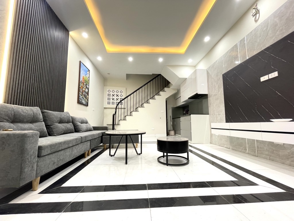 Bán Nhà đẹp trung tâm Ba Đình phố Đội Cấn, 4 tầng, mặt tiền 4.3m, nhỉnh 7 tỷ