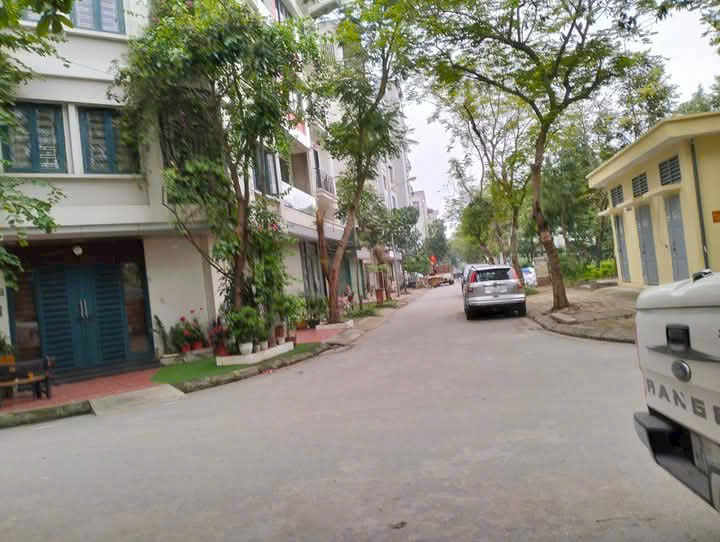 BÁN LÔ ĐẤT DỊCH VỤ KIẾN HƯNG, HÀ ĐÔNG - LÔ DUY NHẤT CÒN SÓT LẠI