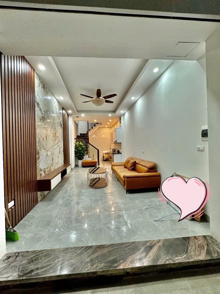 NHÀ ĐẸP CHÍNH CHỦ - GIÁ TỐT - Vị Trí Đẹp Tại Hồ Tùng Mậu, Phường Phú Diễn, Quận Bắc Từ Liêm, TPHN