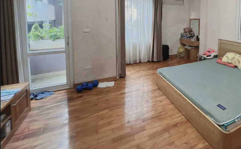 Bán Nhà Mặt Phố Trần Khát Chân. Hai Bà Trưng. Lô Góc. Ô Tô. Vỉa Hè. DT 65m2. Giá 25,2 Tỷ.