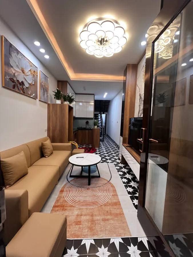 NHÀ ĐẸP – TRUNG TÂM HÀ NỘI – FULL NỘI THẤT – CHỈ HƠN 6 TỶ