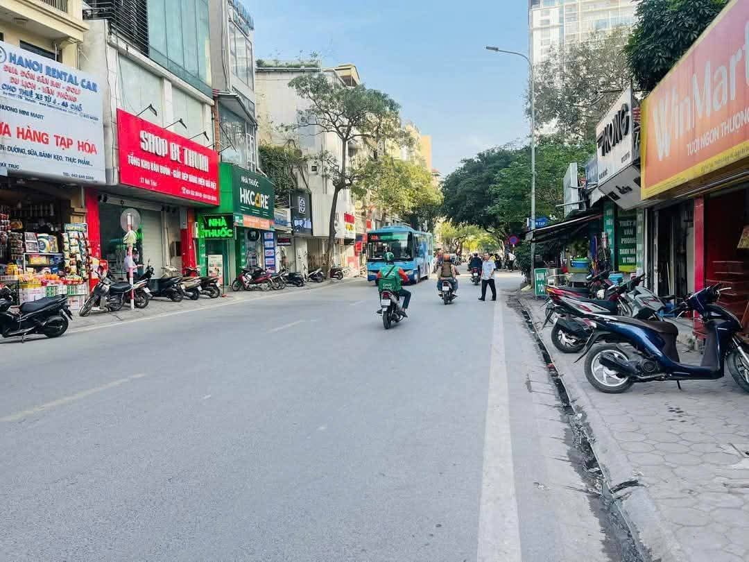 Siêu Hiếm Mặt Phố Núi Trúc - Ba Đình 27 M giá 7.5 tỷ nhanh chân.