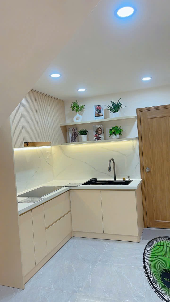 NHÀ ĐẸP FULL NỘI THẤT THANH KHOẢN NHANHMỚI HOÀN TOÀN
