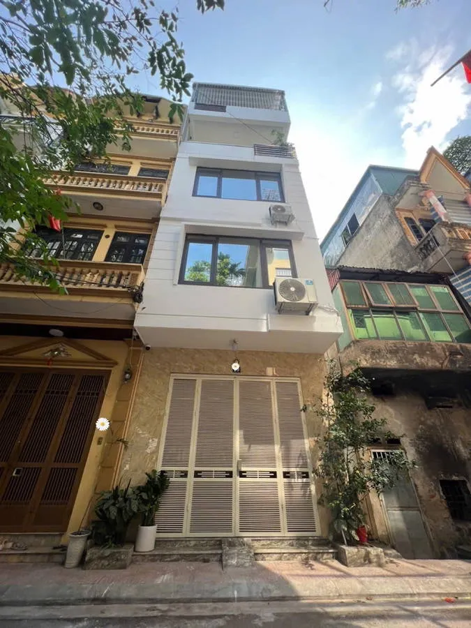 SIÊU PHẨM PHÂN LÔ PHỐ CỔ NGỌC LÂM - LONG BIÊN - HÀ NỘI, NGÕ 2 Ô TÔ TRÁNH - KINH DOANH SẦM UẤT NHÀ 2 MẶT THOÁNG