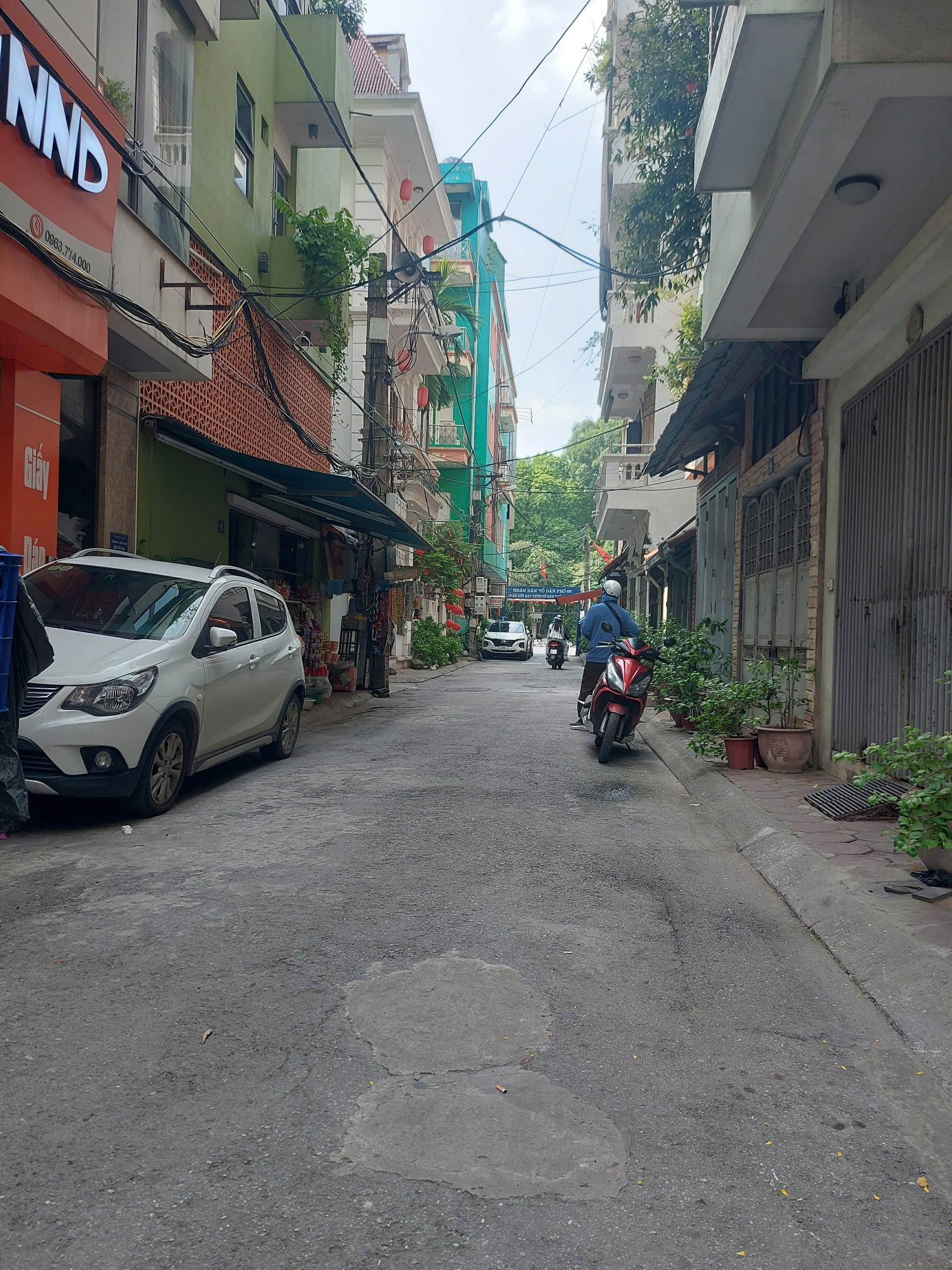 NGUYỄN TRÃI - CHÍNH CHỦ BÁN ĐẤT TẶNG NHÀ - PHÂN LÔ - Ô TÔ ĐỖ CỬA - 40M² NHỈNH 10 TỈ