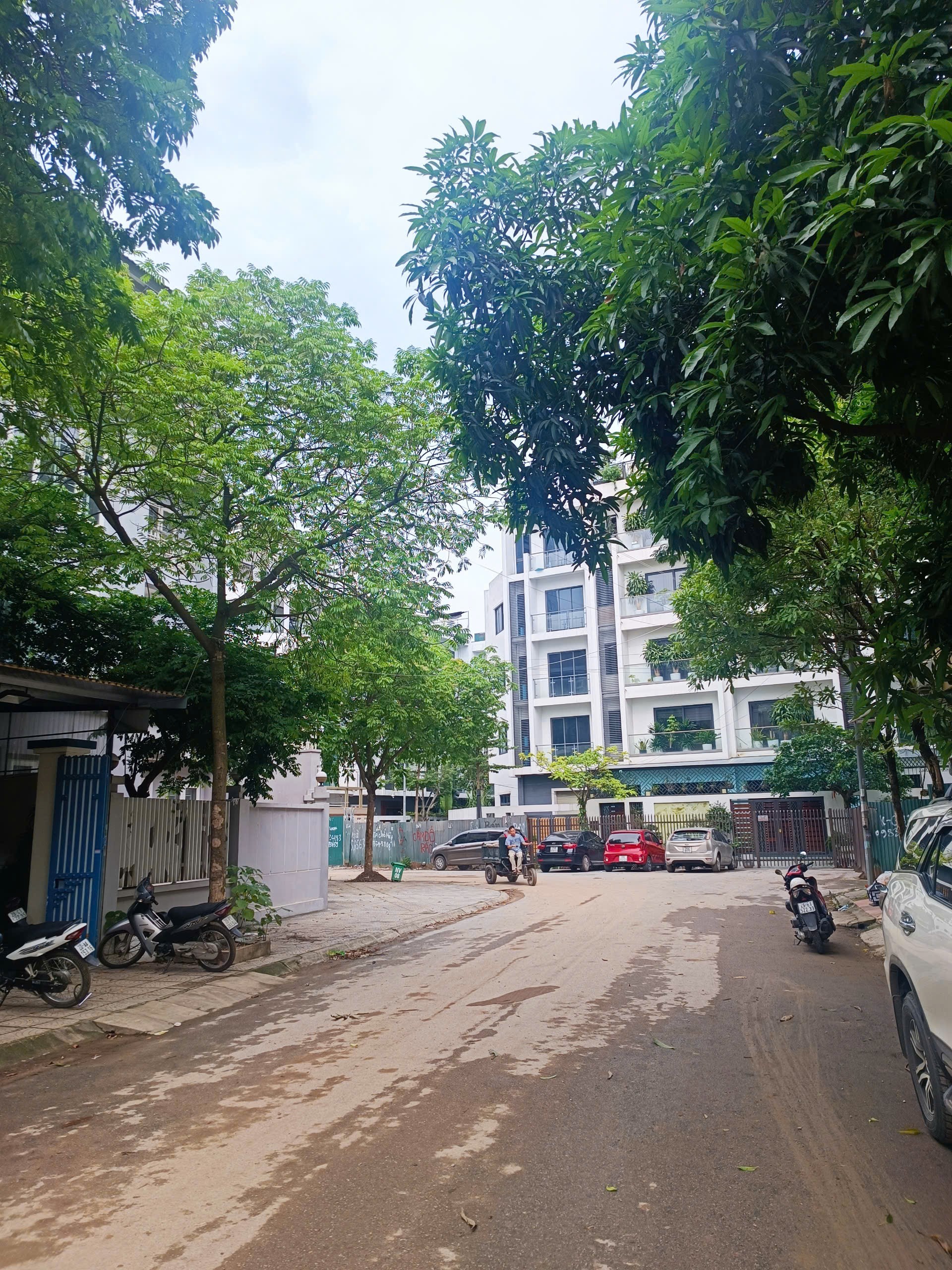 NHỔN - CHÍNH CHỦ BÁN ĐẤT - MẶT PHỐ - DÒNG TIỀN - 325M² NHỈNH 7 TỈ