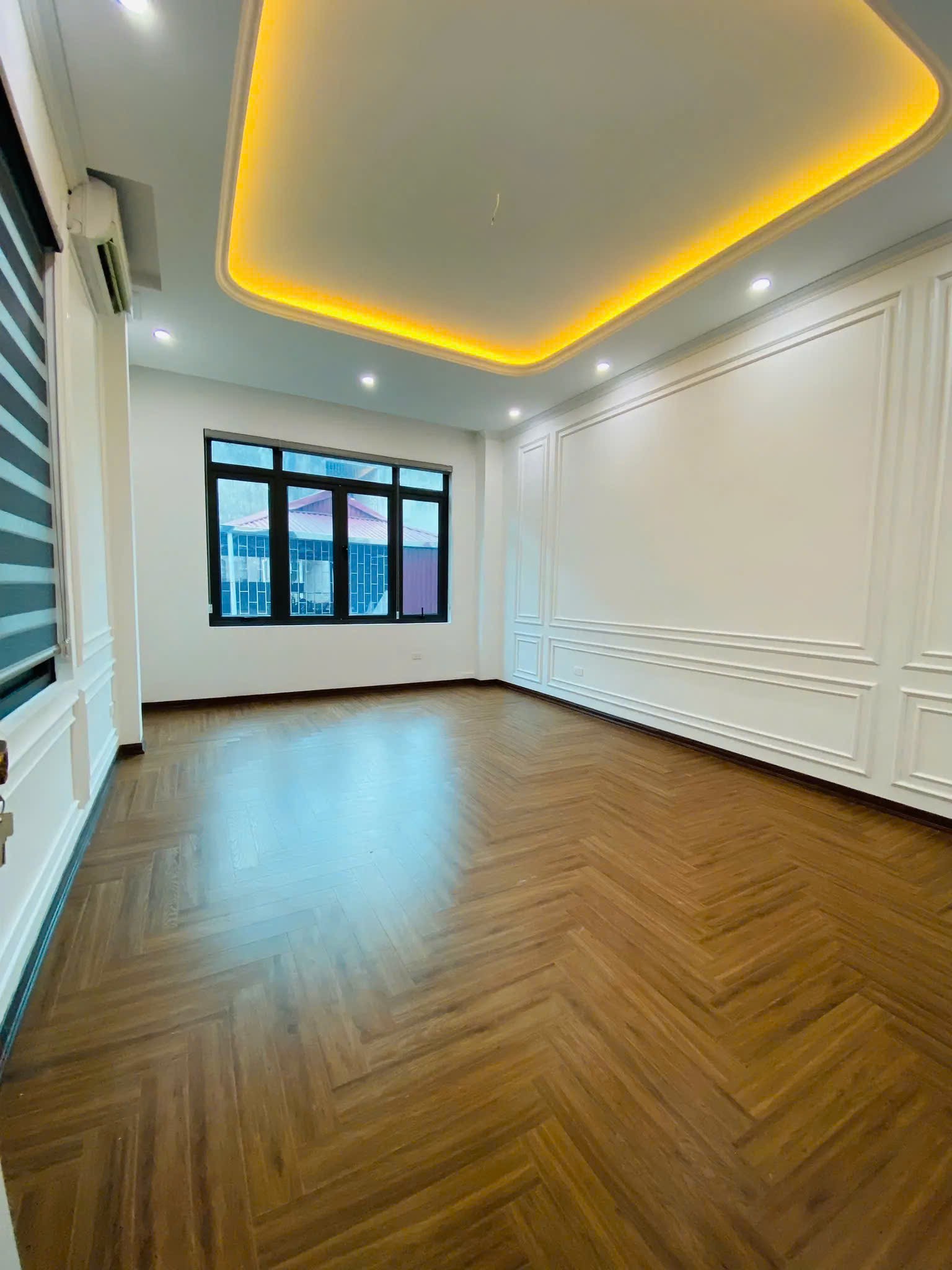 LA THÀNH - NHÀ ĐẸP LÔ GÓC - KINH DOANH - DÒNG TIỀN - 50M² NHỈNH 19 TỈ