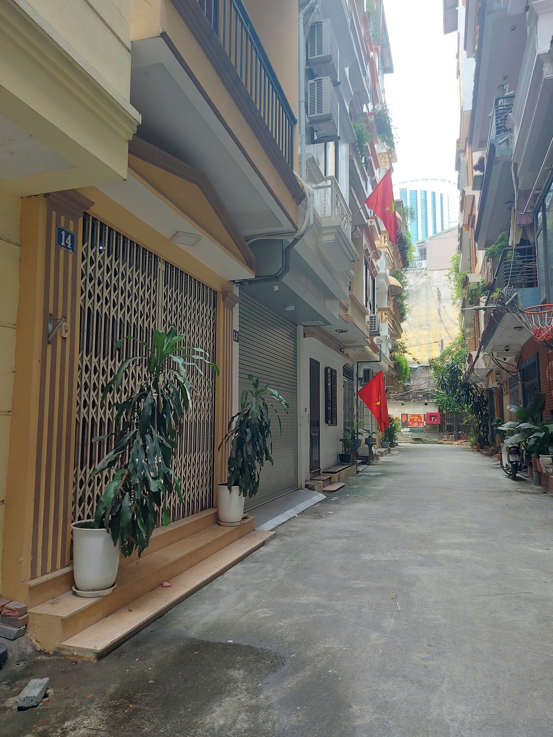 HOÀNG HOA THÁM - NHÀ ĐẸP - GARA - SÁT PHỐ - KINH DOANH - Ở SƯỚNG - 50M² NHỈNH 20 TỈ