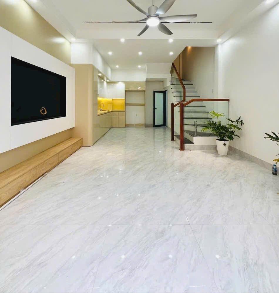 66m2