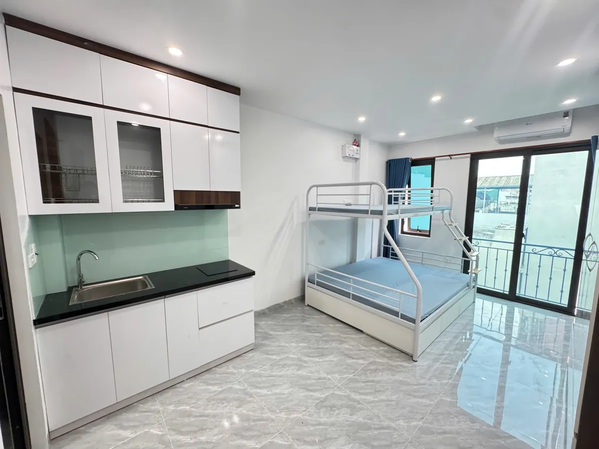 Bán nhà khu vực Bắc Từ Liêm, 6 tầng, vài bước ra đường Cổ Nhuế dân cư đông đúc