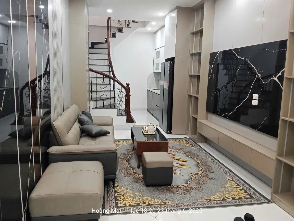 Hàng hiếm! Bán nhà lô góc 40m2 Lê Trọng Tấn, 4 tầng, MT khủng, giá chào 9.1 tỷ