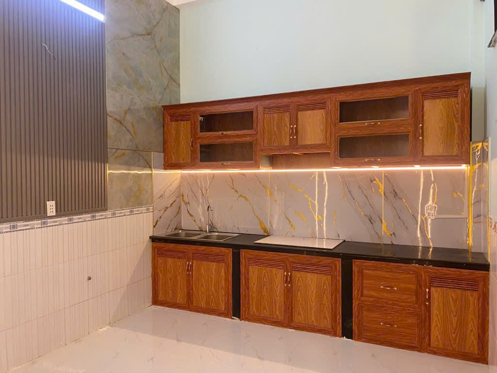 Nhà bán 87m2 (4.9x17) 3 tầng, Dĩ An, Bình Dương - giá chỉ 5 tỷ