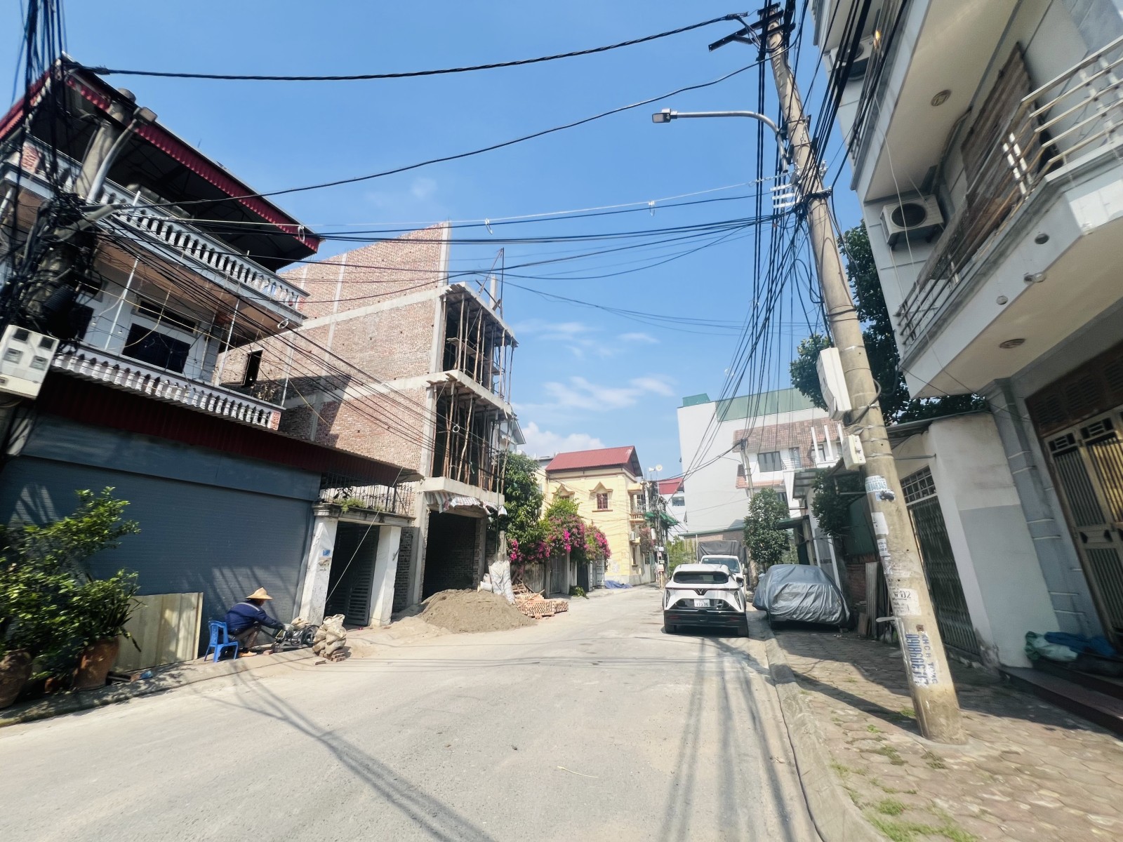 Chính chủ bán đất Long Biên, ô tô cách 20m, sổ đỏ riêng – Giá cực tốt! 73m2-7.4tỷ