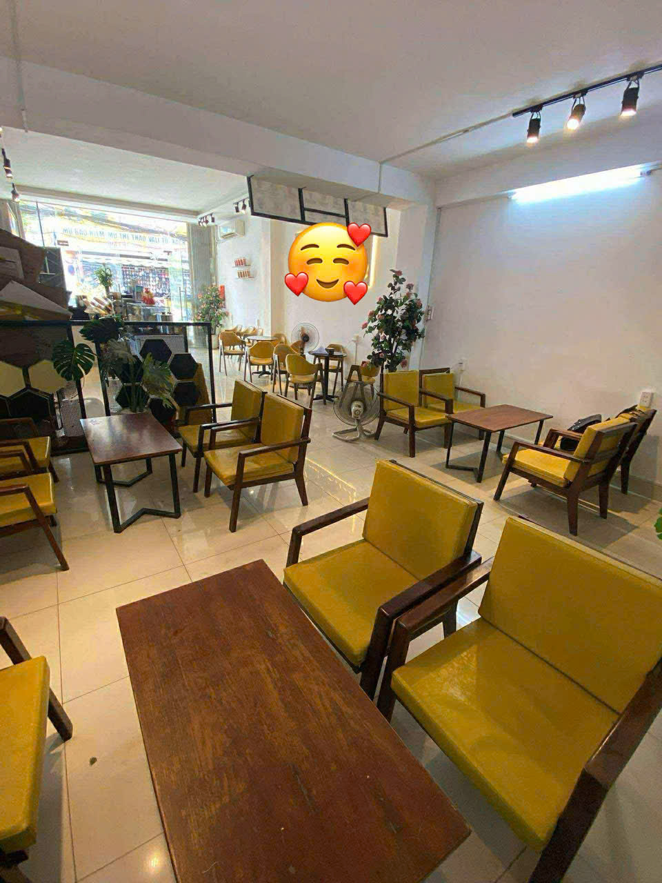 75m2