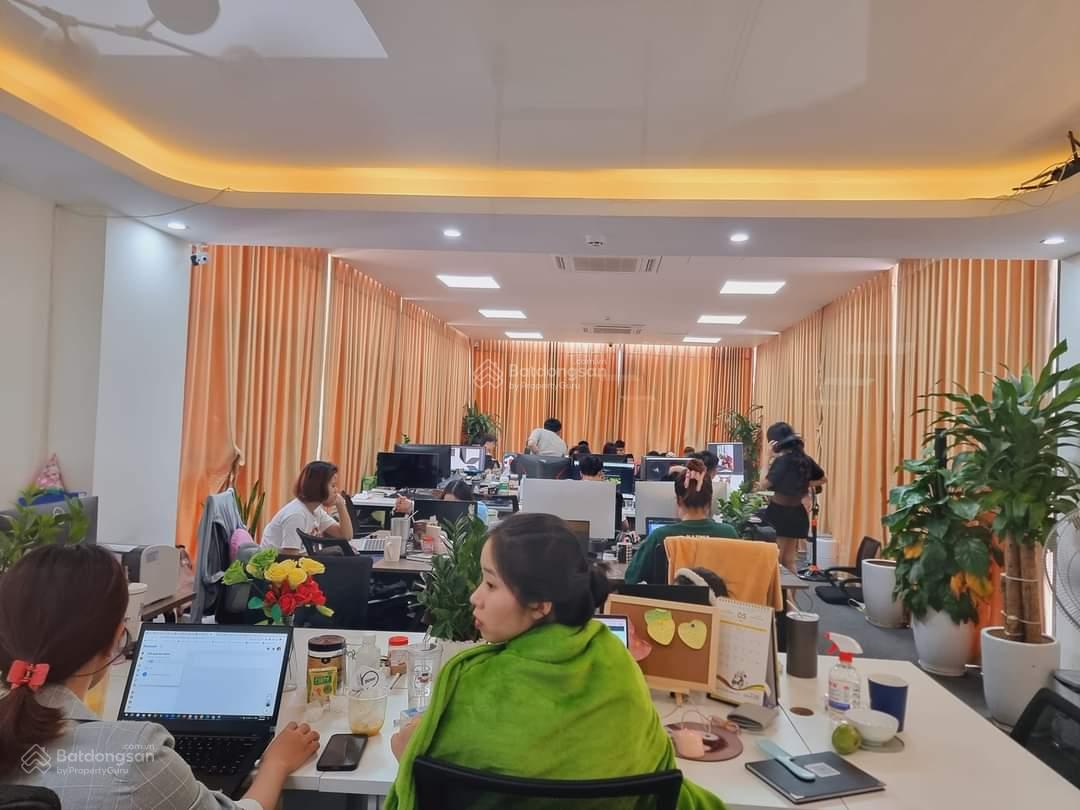Biệt thự gần Công viên trung tâm 65ha, trường quốc tế Liên Hợp Quốc Hà Nội (UNIS), Võ Chí Công .... - Diện tích 198m2 đất. giá 81 tỷ