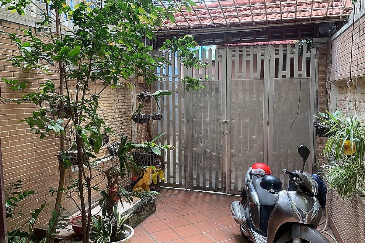 BÁN NHÀ 3 TẦNG Ở NGAY, NGÔ TẤT TỐ, GẦN MẶT TIỀN, SÁT THẢO CẨM VIÊN.
