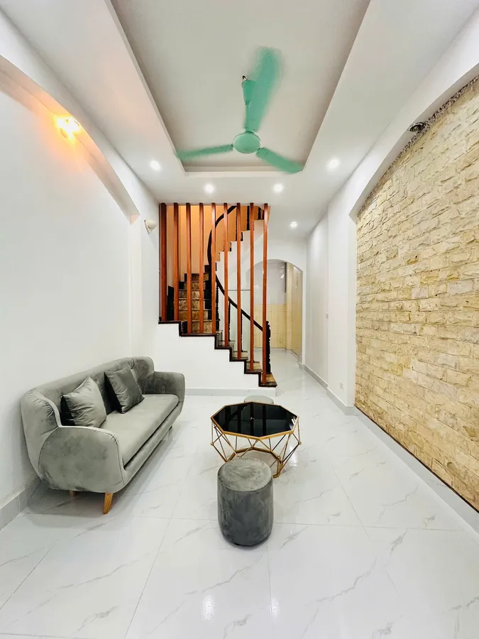 BÁN NHÀ PHỐ LẠC LONG QUÂN - 36M² x 4 TẦNG - NGÕ RỘNG - GIÁ 8,5 TỶ