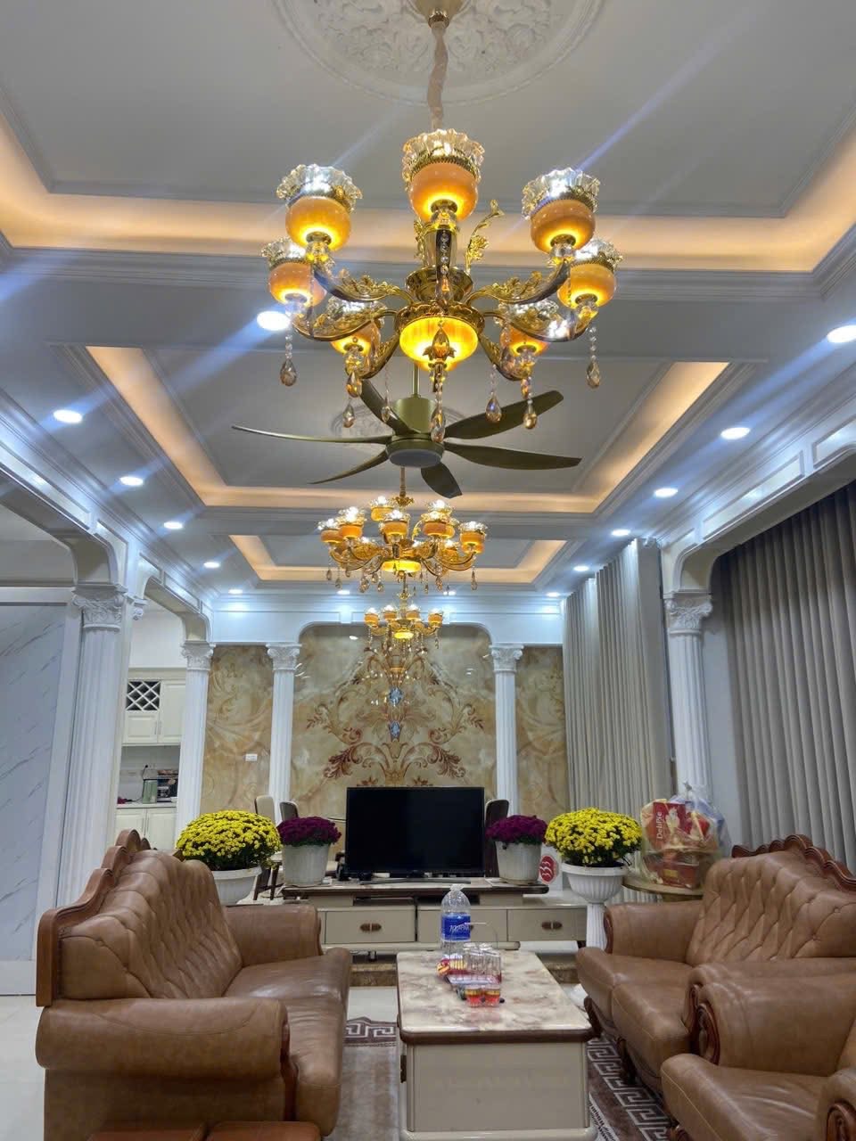 NHÀ PHÂN LÔ, DT 90M, 5 TẦNG, Ô TÔ TRÁNH, NGÕ THÔNG, 2 THOÁNG, KINH DOANH ĐỈNH CHỈ 39 TỶ.