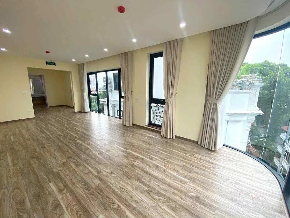 Nhà Mặt Phố Tô Vĩnh Diện. Thanh Xuân. Thang Máy. Lô Góc. Ô Tô. DT 114m2. MT 8m. Giá 62 Tỷ.