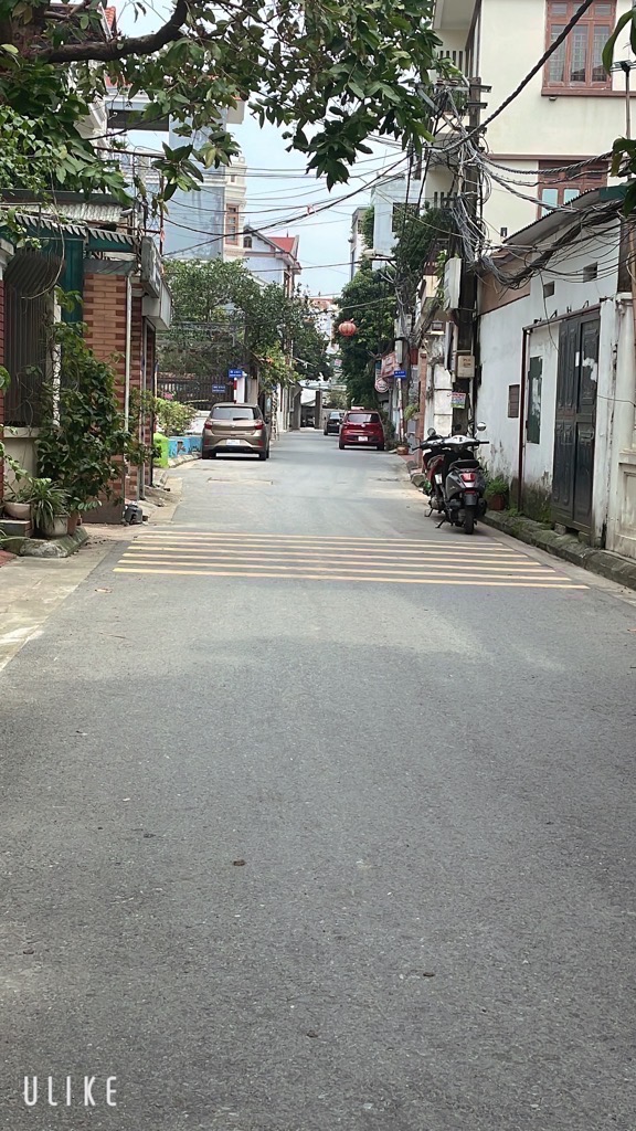 Bán nhà 30m x 5T ngõ 44 Đức Giang, mới tinh ở luôn, 10m ra oto tránh chỉ 5 tỷ 4 còn tl. LH 0936123469