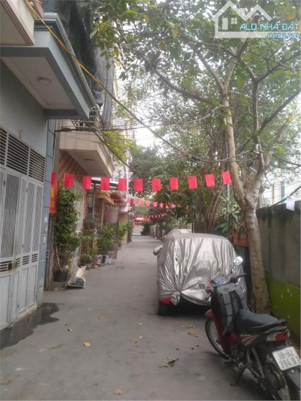 Bán nhà 5 tầng, DT 60m² ngõ rộng đường Hồ Tùng Mậu, ô tô đỗ cửa, 3 mặt thoáng, giá 10.5 tỷ